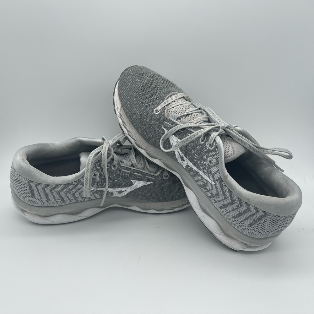 Mizuno Wave Sky Waveknit Running Shoes